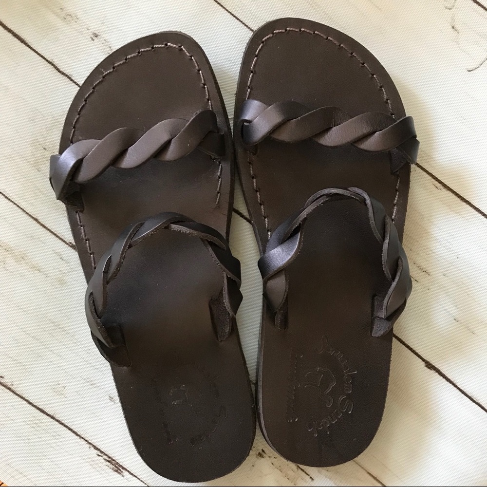 Women’s Braided Strap Brown Leather Flats